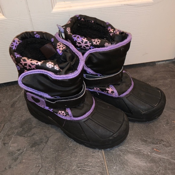 Other - ❄️Snow❄️Boots, Girl’s size 4 winter